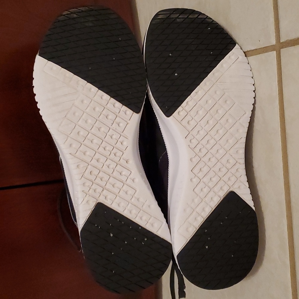 Puma - Picture 5 of 5